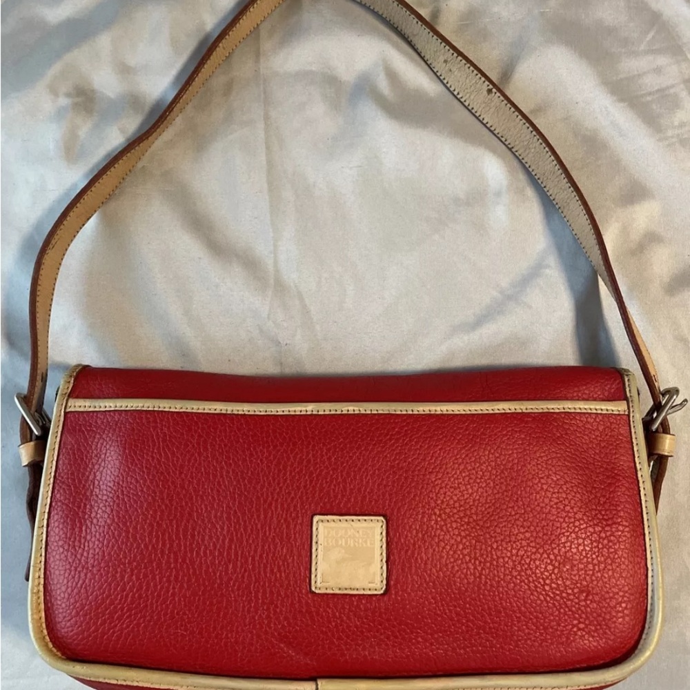 Vintage Dooney & Bourke c. 1980 Pebbled Red Leather Tan Trim Handbag Equestrian